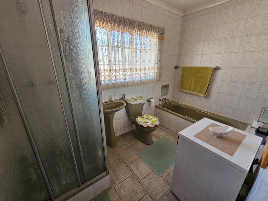3 Bedroom Property for Sale in Sasolburg Ext 11 Free State